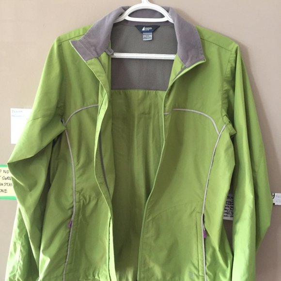 Women's MEC wind jacket - Picture 2 of 5